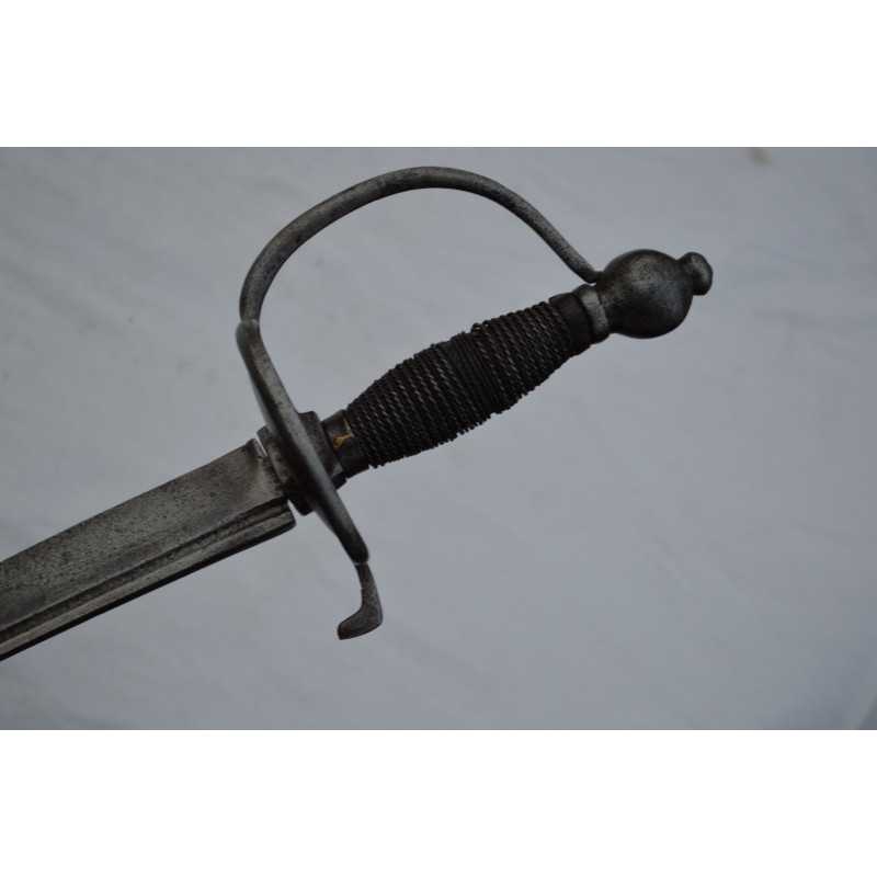SABRE DE BORD DIT LOUVOIS MARINE MILITAIRE 1670 à 1779 - France Ancienne Monarchie SABRE DE BORD DIT LOUVOIS MARINE MILITAIRE 1670 à 1779 - France Ancienne Monarchie