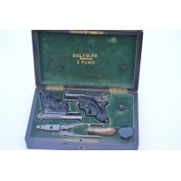 Catalogue Magasin RARISSIME voir UNIQUE PAIRE DE PISTOLETS   DELVIGNE à PARIS EN COFFRET   vers 1850   -   FRANCE XIXè {PRODUCT_