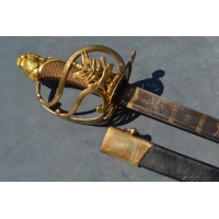 Armes Blanches SABRE OFFICIER INFANTERIE AU CHIEN et TROPHES - France Révolution {PRODUCT_REFERENCE} - 25