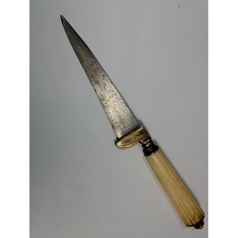 STYLET CORSE GENOIS CACHé STYLET CORSE GENOIS CACHé