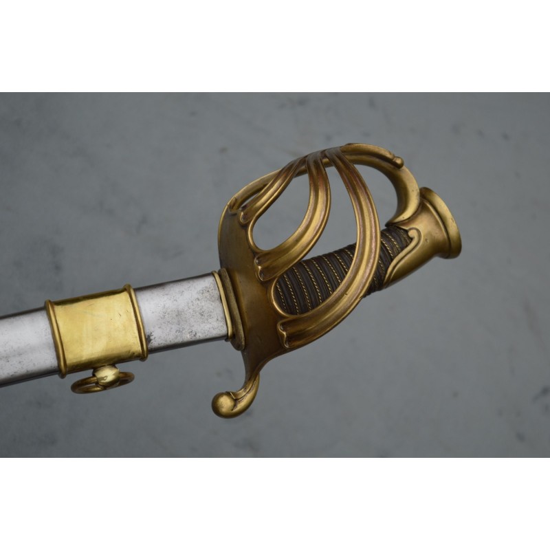 SABRE OFFICIER DE CAVALERIE LEGERE Mle 1817 - Fr Restauration SABRE OFFICIER DE CAVALERIE LEGERE Mle 1817 - Fr Restauration