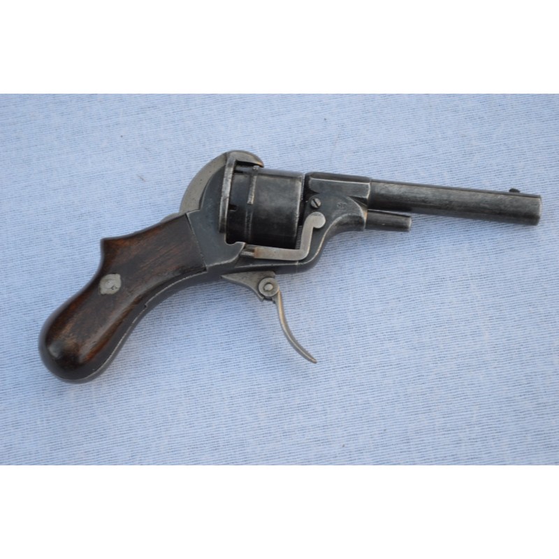 REVOLVER COMBLAIN Breveté Calibre 7mm à broche - BE XIXè REVOLVER COMBLAIN Breveté Calibre 7mm à broche - BE XIXè