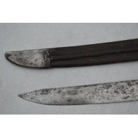 Catalogue Magasin DAGUE DE CHASSE AUX ARMES DE BOURGOGNE HEAUREAUX MAITRE ARQUEBUSIER FOURBISSEUR - France XVIIIè {PRODUCT_REFER