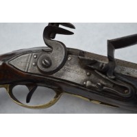 Armes de Poing PISTOLET DE CAVALERIE A SILEX REGLEMENAIRE Modèle 1733 par MEUNIER A LIEGE - France Ancienne Monarchie {PRODUCT_R
