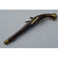 Armes de Poing PISTOLET DE CAVALERIE A SILEX REGLEMENAIRE Modèle 1733 par MEUNIER A LIEGE - France Ancienne Monarchie {PRODUCT_R