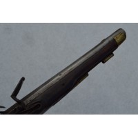 Armes de Poing PISTOLET DE CAVALERIE A SILEX REGLEMENAIRE Modèle 1733 par MEUNIER A LIEGE - France Ancienne Monarchie {PRODUCT_R