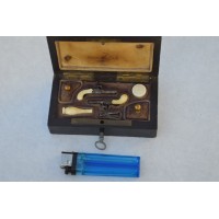 Armes de Poing COFFRET MINIATURE PAIRE PISTOLETS VOYAGE & ACCESSOIRES  - Belgique XIXè  - 5