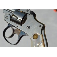 Catalogue Magasin REVOLVER SMITH & WESSON BICYCLE SAFETY HAMMERLESS 2pouces Ca 32 S&W court - US XIXè {PRODUCT_REFERENCE} - 7