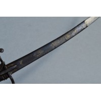Armes Blanches SABRE DES OFFICIERS DE CHASSEUR A CHEVAL Modèle An IX 1802 en FER - FRANCE début du PREMIER EMPIRE {PRODUCT_REFER