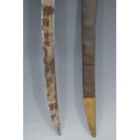 Armes Blanches SABRE BRIQUET TETE AIGE du Régiment Suisse de Genève de 1781 à 1792- France Premier Empire {PRODUCT_REFERENCE} - 