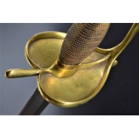 Armes Blanches SABRES DES CAVALIERS ET DES DRAGONS MONTURE A LA SUEDOISE Modèle de 1776 KLINGENTHAL 1776 à 1779 - France Ancienn