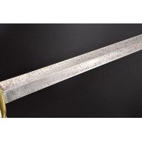 Armes Blanches SABRES DES CAVALIERS ET DES DRAGONS MONTURE A LA SUEDOISE Modèle de 1776 KLINGENTHAL 1776 à 1779 - France Ancienn