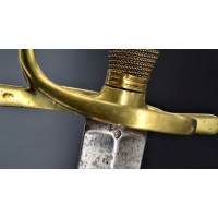 Armes Blanches SABRES DES CAVALIERS ET DES DRAGONS MONTURE A LA SUEDOISE Modèle de 1776 KLINGENTHAL 1776 à 1779 - France Ancienn