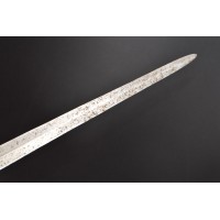 Armes Blanches SABRES DES CAVALIERS ET DES DRAGONS MONTURE A LA SUEDOISE Modèle de 1776 KLINGENTHAL 1776 à 1779 - France Ancienn