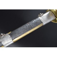 Armes Blanches SABRES DES CAVALIERS ET DES DRAGONS MONTURE A LA SUEDOISE Modèle de 1776 KLINGENTHAL 1776 à 1779 - France Ancienn