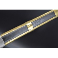 Armes Blanches SABRES DES CAVALIERS ET DES DRAGONS MONTURE A LA SUEDOISE Modèle de 1776 KLINGENTHAL 1776 à 1779 - France Ancienn
