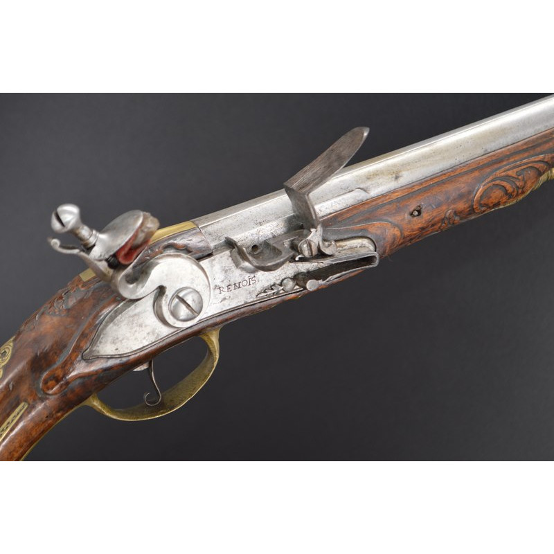 Handguns PAIRE DE LONGS PISTOLETS A SILEX PAR RENOIS VERS 1740 - France XVIIIe {PRODUCT_REFERENCE} - 12