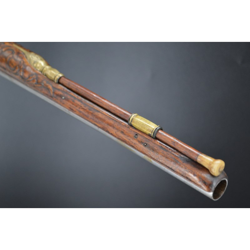 Handguns PAIRE DE LONGS PISTOLETS A SILEX PAR RENOIS VERS 1740 - France XVIIIe {PRODUCT_REFERENCE} - 10