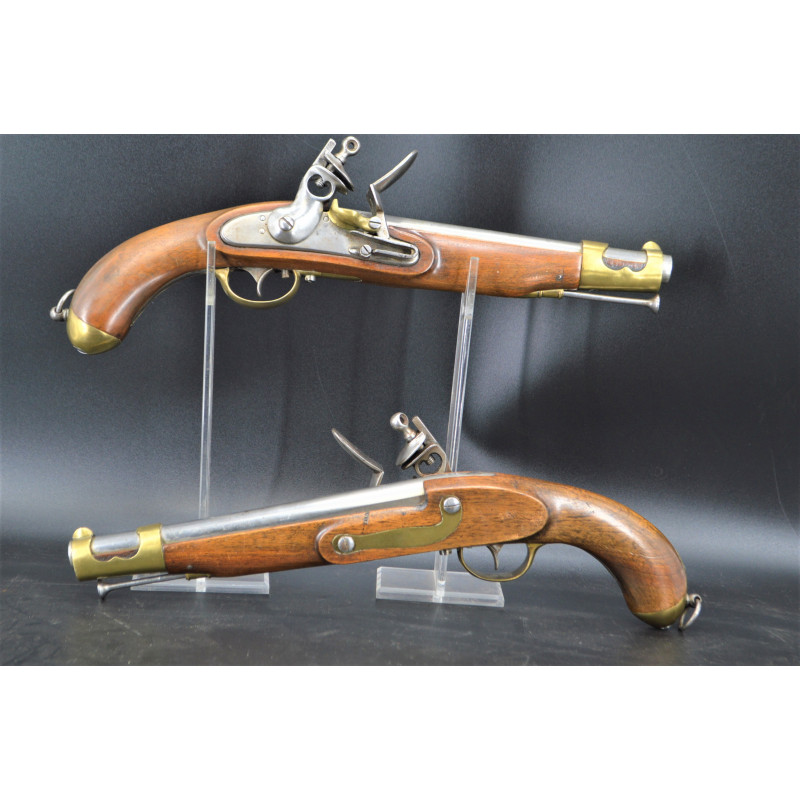 Armes de Poing PAIRE PISTOLETS à SILEX MILITAIRE GROSSE CAVALERIE AUTRICHIEN 1851 par G. BENTZ - AUTRICHE 19è {PRODUCT_REFERENCE