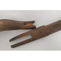 Pièces détachées en ligne Crosse FUSIL DARNE modèle R ou CHARLIN  modèle D Monture en Noyer années 1970 Cal 16 ou 12- France XXè