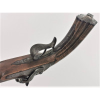 Armes de Poing DEVISME PISTOLET DE DUEL à PERCUSSION Calibre 12mm vers 1840 fini par SOTIAU Fils à Metz- France XIXè {PRODUCT_RE