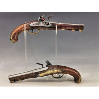Handguns PAIREPISTOLETX A SILEX DE VOYAGE vers 1750 -FRANCE ANCIENNE MONARCHIE {PRODUCT_REFERENCE} - 1
