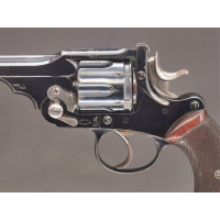 Armes de Poing REVOLVER DE STAND WEBLEY MODÈLE 1896 VERSION TARGET DANS SA VALISE CUIR AVEC CONVERSION  CAL.22/5.6MM N°13632 - 2
