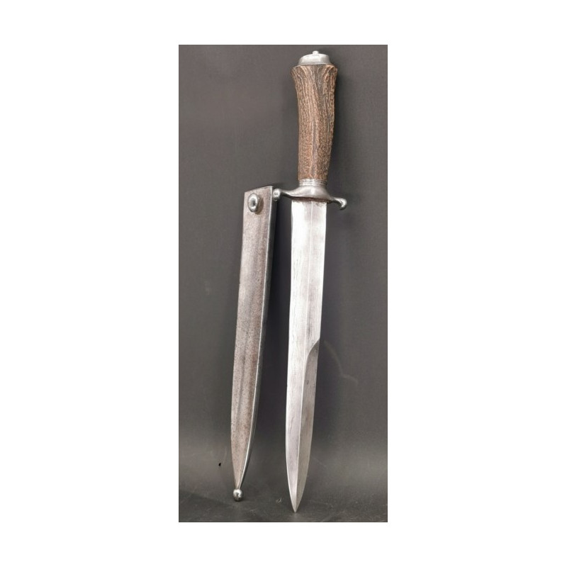 Couteaux Anciens & Divers FORT COUTEAU DE CHASSE VENERIE Signée GUERRE à LANGRES Lame DAMAS vers 1856 - FRANCE XIXè {PRODUCT_R Couteaux Anciens & Divers FORT COUTEAU DE CHASSE VENERIE Signée GUERRE à LANGRES Lame DAMAS vers 1856 - FRANCE XIXè {PRODUCT_R