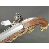 Armes et Objets de Marine PISTOLET OFFICIER DE MARINE à Silex Signé JOSEPH DUMAREST à ST ETIENNE - Louis XVI - France Ancienne M