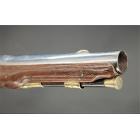 Armes et Objets de Marine PISTOLET OFFICIER DE MARINE à Silex Signé JOSEPH DUMAREST à ST ETIENNE - Louis XVI - France Ancienne M