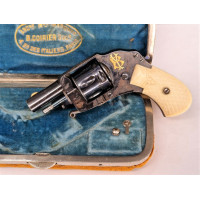 Handguns LUXE PUPPY REVOLVER 22 COURT OR & IVOIRE par POIRIER à PARIS Bd des Italiens - France XIXè {PRODUCT_REFERENCE} - 3