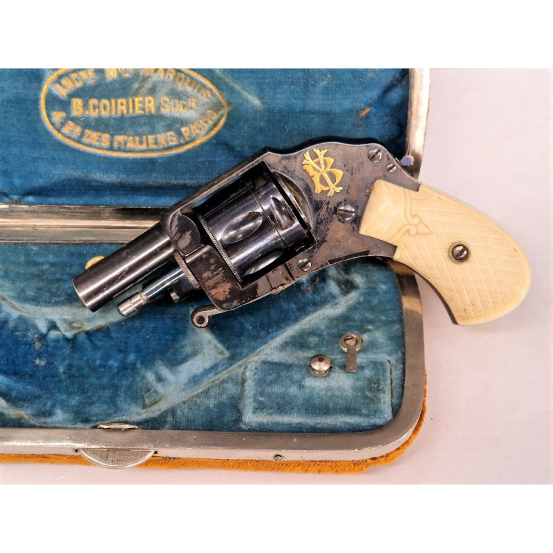 Handguns LUXE PUPPY REVOLVER 22 COURT OR & IVOIRE par POIRIER à PARIS Bd des Italiens - France XIXè {PRODUCT_REFERENCE} - 3