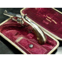 Armes de Poing REVOLVER WESSON & HARRINGTON 1871 N°2 Calibre 22RF en Coffret H. Fauré LEPAGE PARIS - USA XIXé {PRODUCT_REFERENCE