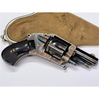 Handguns PETIT REVOLVER BULLDOG HAMMERLESS Calibre 5mm CF - BE XIXè {PRODUCT_REFERENCE} - 1