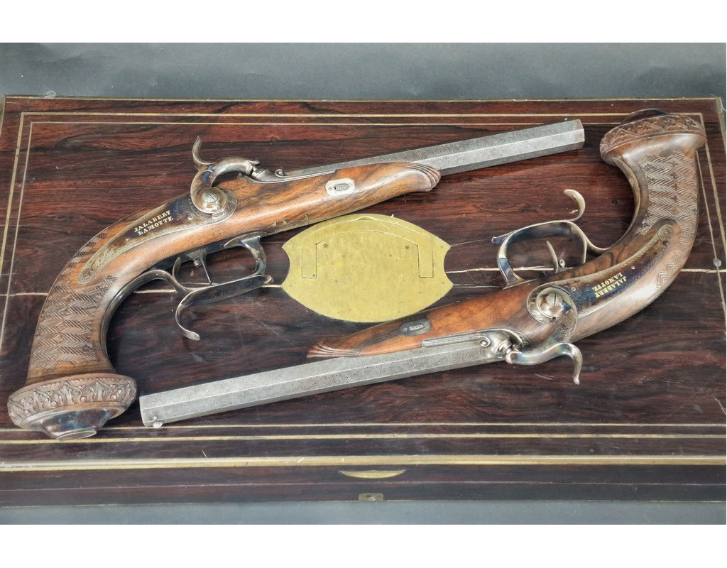 Handguns COFFRET PAIRE PISTOLETS TYPE 1833 OFFICIER PAR LAMOTTE à SAINT ETIENNE {PRODUCT_REFERENCE} - 15
