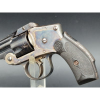 Handguns REVOLVER DE TYPE SMITH ET WESSON SAFETY HAMMERLESS DOUBLE ACTION CALIBRE 32 S&W  -  ESPAGNE XIXè {PRODUCT_REFERENCE} - 
