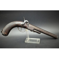 Armes de Poing PISTOLET D' OFFICIER à CARTOUCHE PAPIER  INVENTION   LEPAGE   ARQUEBUSIER DU ROI   -  France XIXè {PRODUCT_REFERE