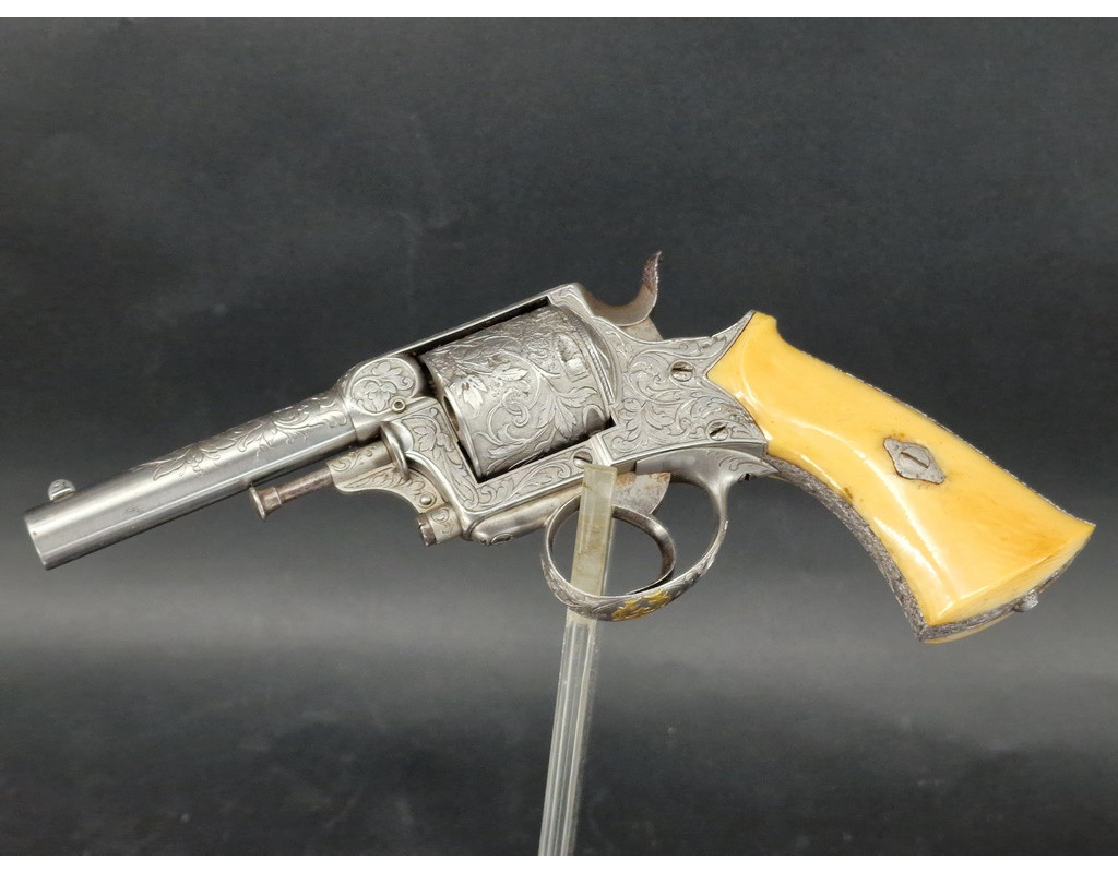 Handguns REVOLVER de Luxe par  FAURE LEPAGE modèle 1872   Calibre 7mm Centrale  Monogramme Emile Colleta  -  FRANCE XIXè {PRODUC