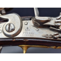 Armes de Poing LONG PISTOLET A SILEX Modèle REGLEMENTAIRE de 1733 par PIERRE GIRARD ST ETIENNE HUSSARD BRETONS 54cm - France Lou