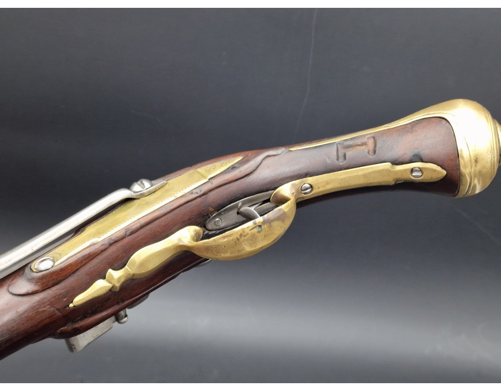 Armes de Poing LONG PISTOLET A SILEX Modèle REGLEMENTAIRE 1743 -45 PIERRE GIRARD SAINT ETIENNE 1746 HUSSARD BRETONS 55cm - Franc