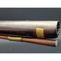 Archives  LONG PISTOLET A SILEX Modèle REGLEMENTAIRE 1743 -45 PIERRE GIRARD SAINT ETIENNE 1746 HUSSARD BRETONS 55cm - France Lou