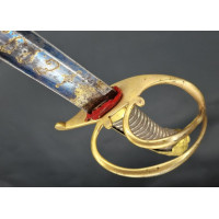 Armes et Objets de Marine SABRE DE BORD OFFICIER DE MARINE MILITAIRE REPUBLIQUE BATAVE CHIEN DE MER 1795 - 1806 - FRANCE PAYS-BA
