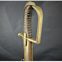 Armes Blanches SABRE DES HUSSARDS  Modèle 1776 - An IV de 1793 à 1799 Troupe Cavalerie  -  France Révolution Premier Empire {PRO