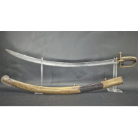 Armes Blanches SABRE DES HUSSARDS  Modèle 1776 - An IV de 1793 à 1799 Troupe Cavalerie  -  France Révolution Premier Empire {PRO