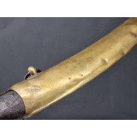 Armes Blanches SABRE DES HUSSARDS  Modèle 1776 - An IV de 1793 à 1799 Troupe Cavalerie  -  France Révolution Premier Empire {PRO