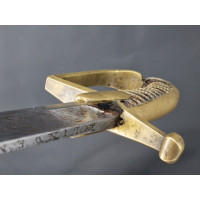 Armes Blanches SABRE DES HUSSARDS  Modèle 1776 - An IV de 1793 à 1799 Troupe Cavalerie  -  France Révolution Premier Empire {PRO
