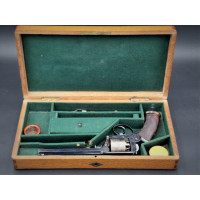 Armes de Poing REVOLVER OFFICIER DEANE ADAMS Modèle 1851 Auguste FRANCOTTE à Liège Calibre 44 - Belgique XIXè {PRODUCT_REFERENCE