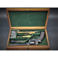 Handguns REVOLVER DEANE ADAMS Modèle 1851 par Auguste FRANCOTTE à Liège Calibre 44 - Belgique XIXè {PRODUCT_REFERENCE} - 1