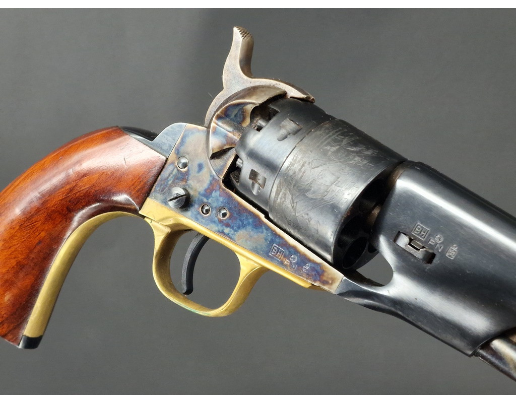 Catalogue Magasin PAIRE REVOLVERS Réplique Colt 1860 ARMY par UBERTI avec Ceinture Cuir - ITALIE XXè {PRODUCT_REFERENCE} - 9