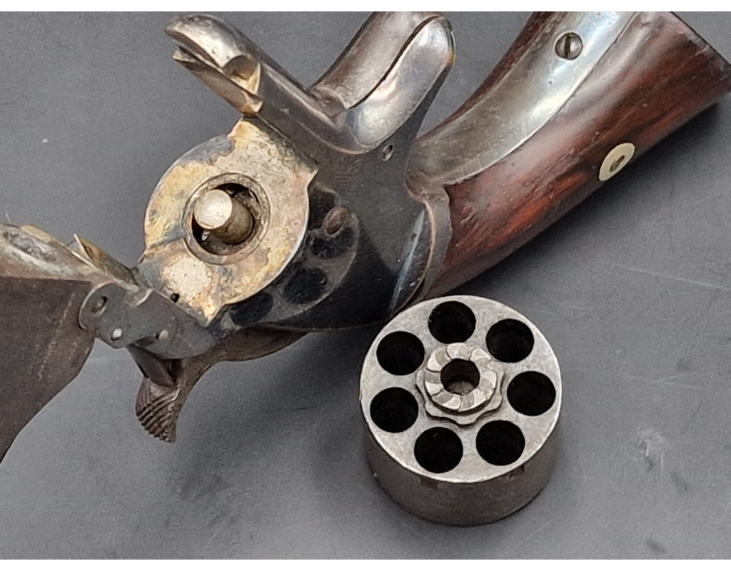 Armes de Poing REVOLVER SMITH ET WESSON MODEL N°1 SECOND ISSUE CALIBRE 22RF 1860 -1868 - USA XIXè {PRODUCT_REFERENCE} - 18